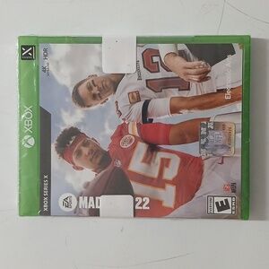 Madden NFL 22 Microsoft Xbox One Xbox Series X EA Sports Brady Mahommes NEW